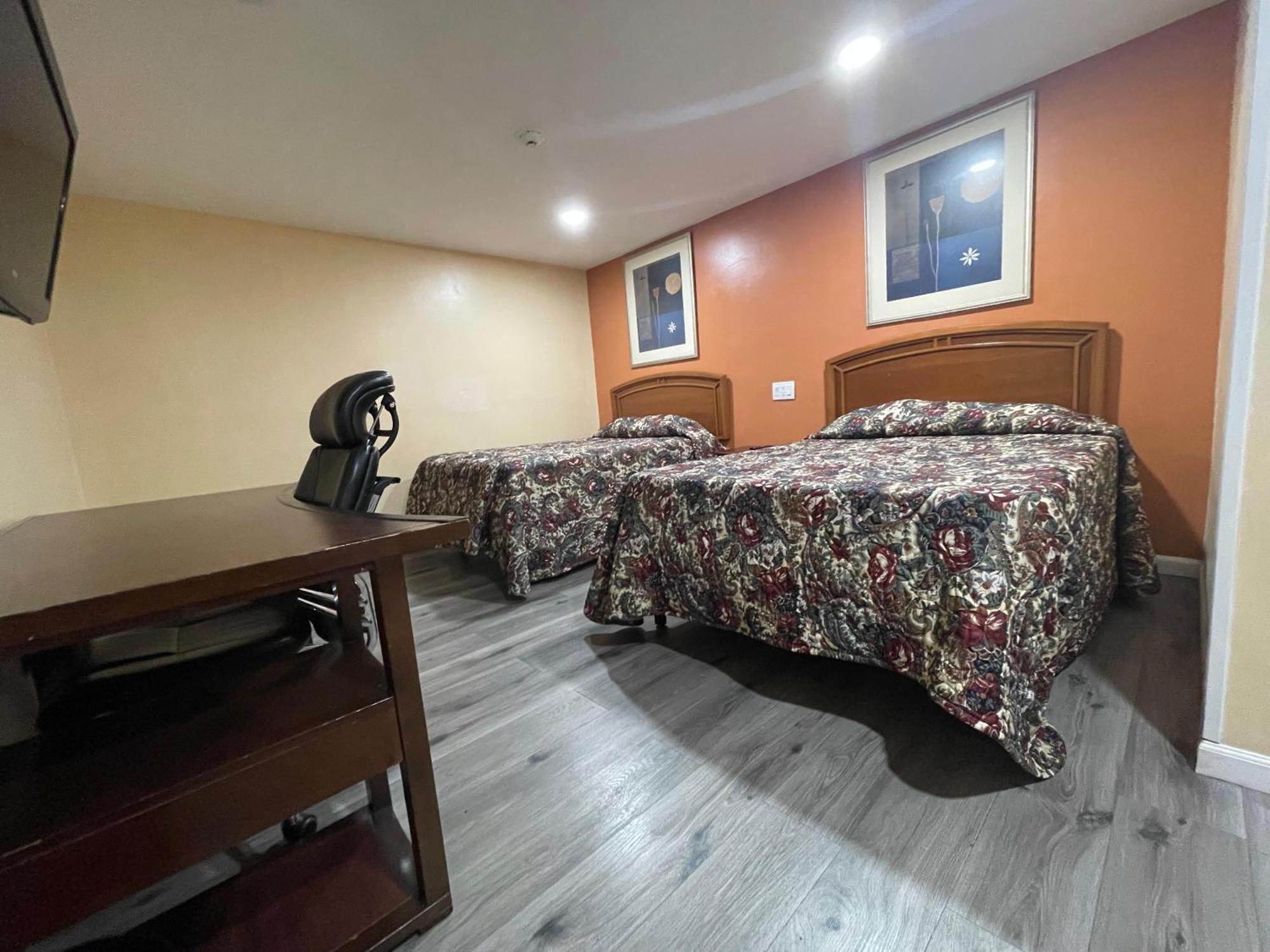 Travelers Motor Lodge North Smithfield Экстерьер фото